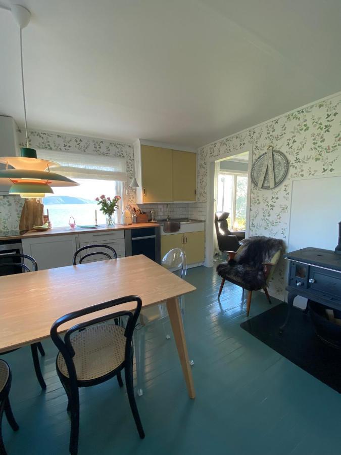 Unique And Charming Holiday Home With Fantastic Sea Views Тромсё Экстерьер фото