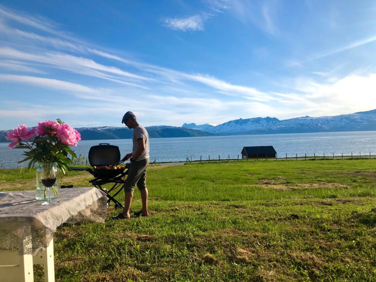 Unique And Charming Holiday Home With Fantastic Sea Views Тромсё Экстерьер фото